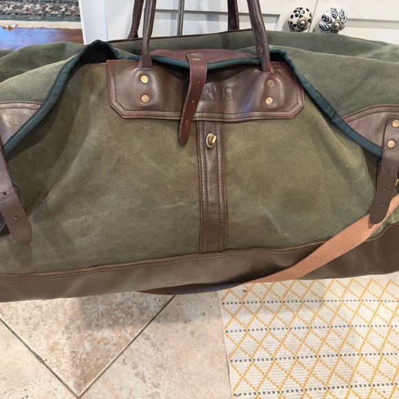 Orvis Green and Brown Duffel Bag - Picture 2 of 16